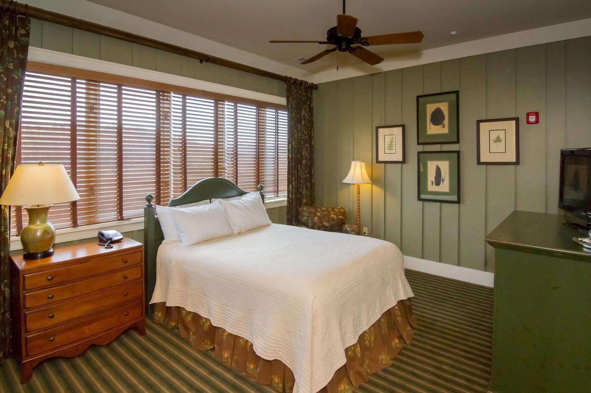 Bright'S Creek Lodge Columbus 外观 照片